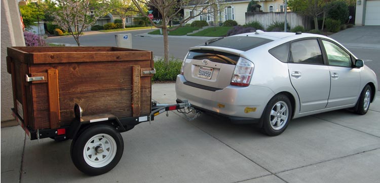 Prius hitch outlet